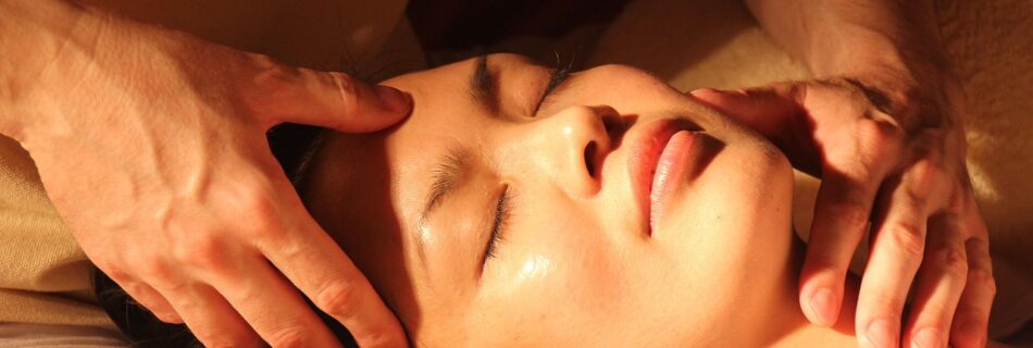 massage, wellness, japanese, acupressure, pressure points, traditional chinese medicine, face, hands, singing bowl massage, health, spiritual, nature, break, recreation, relaxation, spa massage, relaxing massage, relax, relaxing, towel, spa, sound massage, acupressure, spa, spa, spa, spa, spa